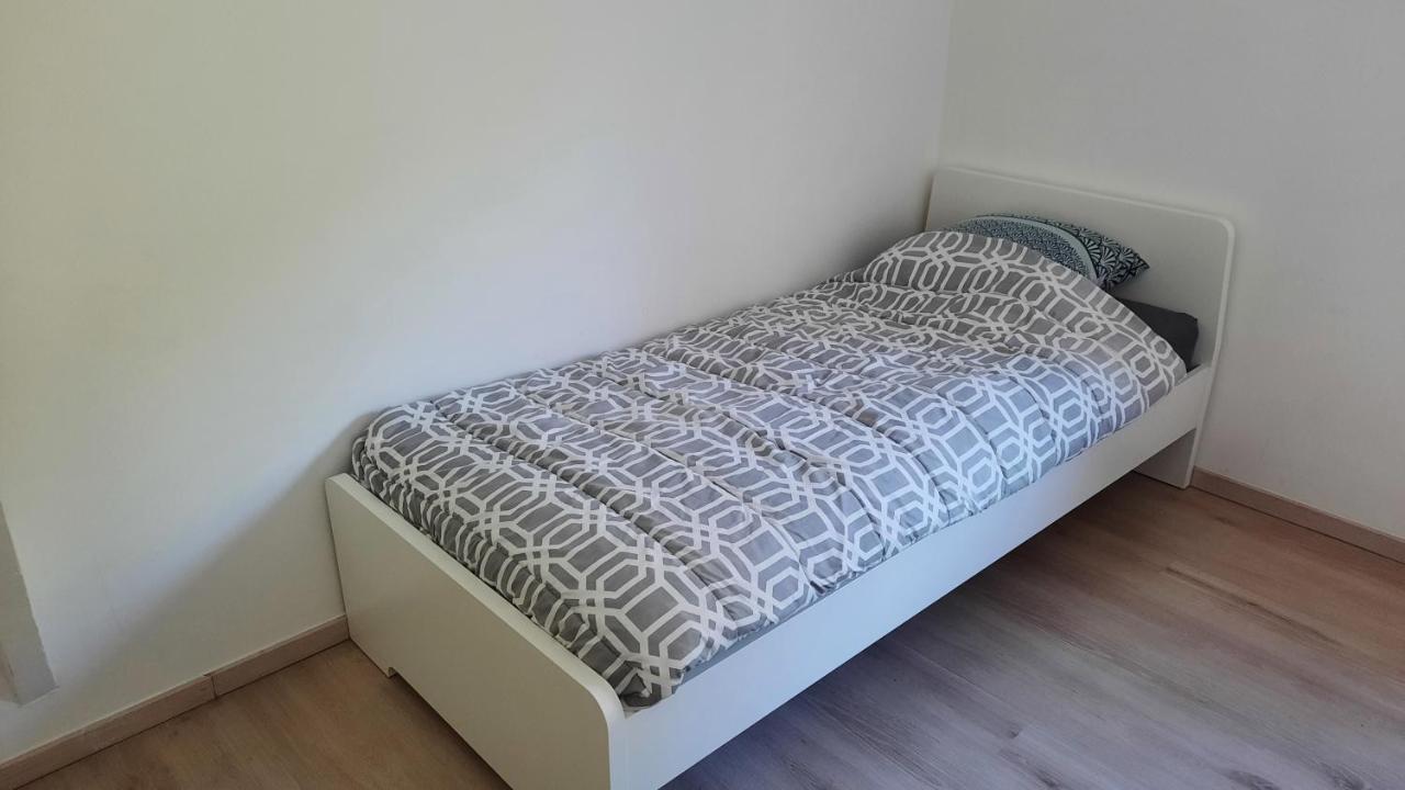 Duplex Pour 3-4 Personnes A Ciney